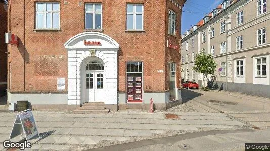 Boligudlejningsejendomme til salg i Nykøbing Falster - Foto fra Google Street View