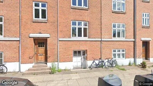 Boligudlejningsejendomme til salg i Århus N - Foto fra Google Street View